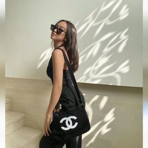 CHANEL Precision GWP Crossbody/Messenger Bag with Adjustable Strap! NWOT! VIP!